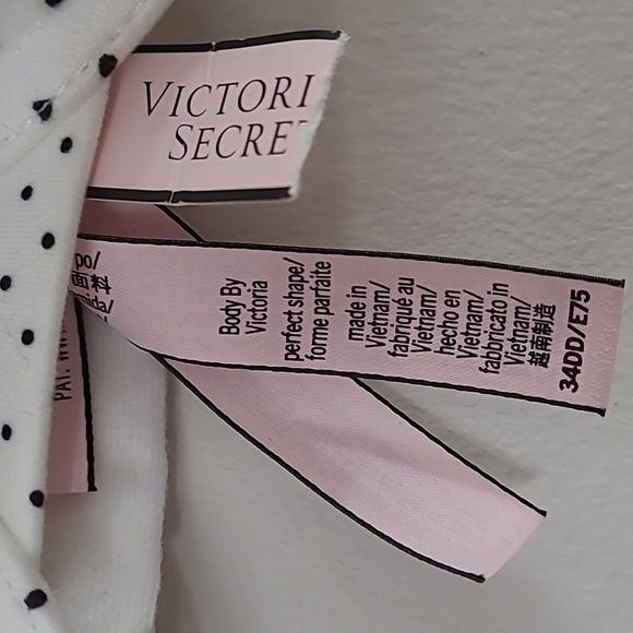 Victoria Scerect - Picture 2 of 2